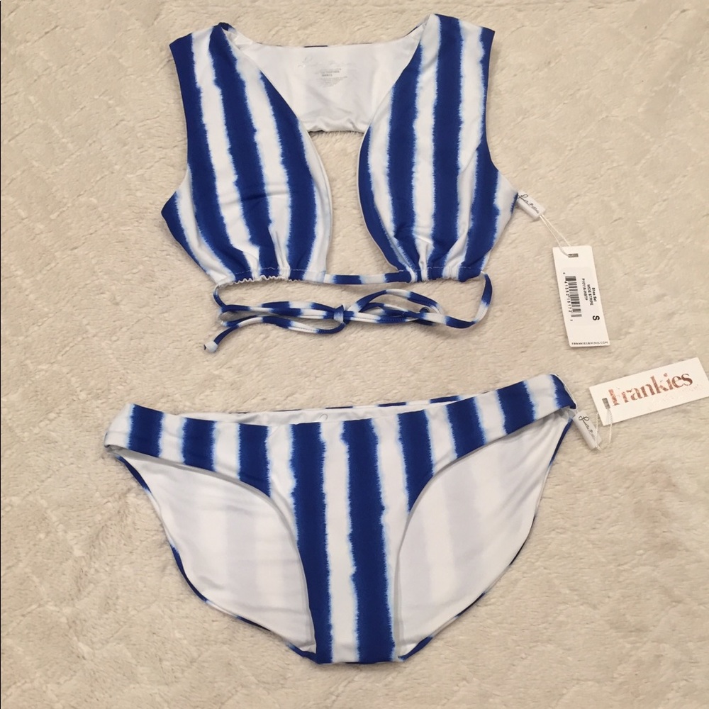 Frankies Bikinis Shea Set plunging top & classic - Picture 4 of 8